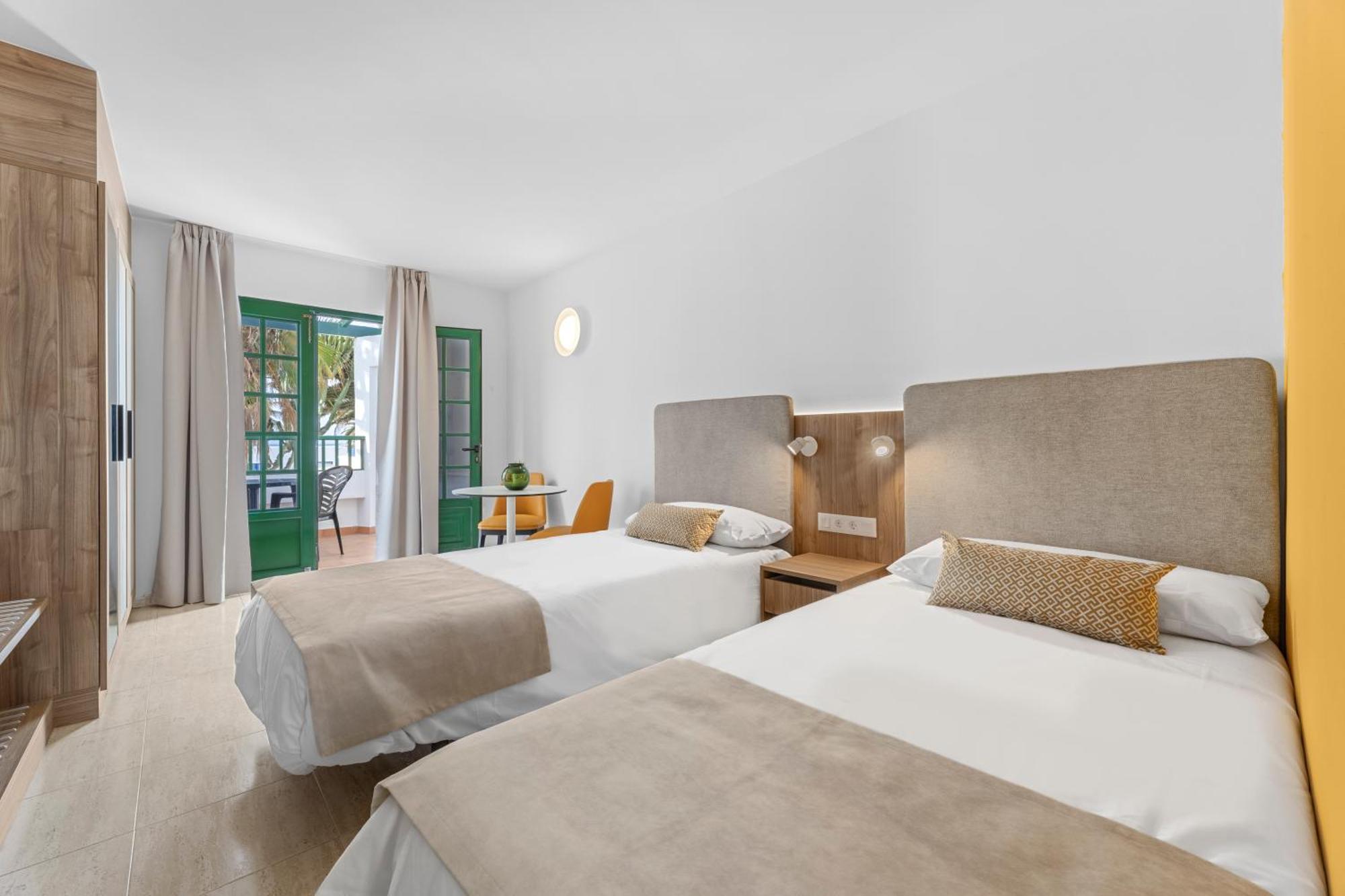 Apartamentos Tropicana Puerto del Carmen  Extérieur photo