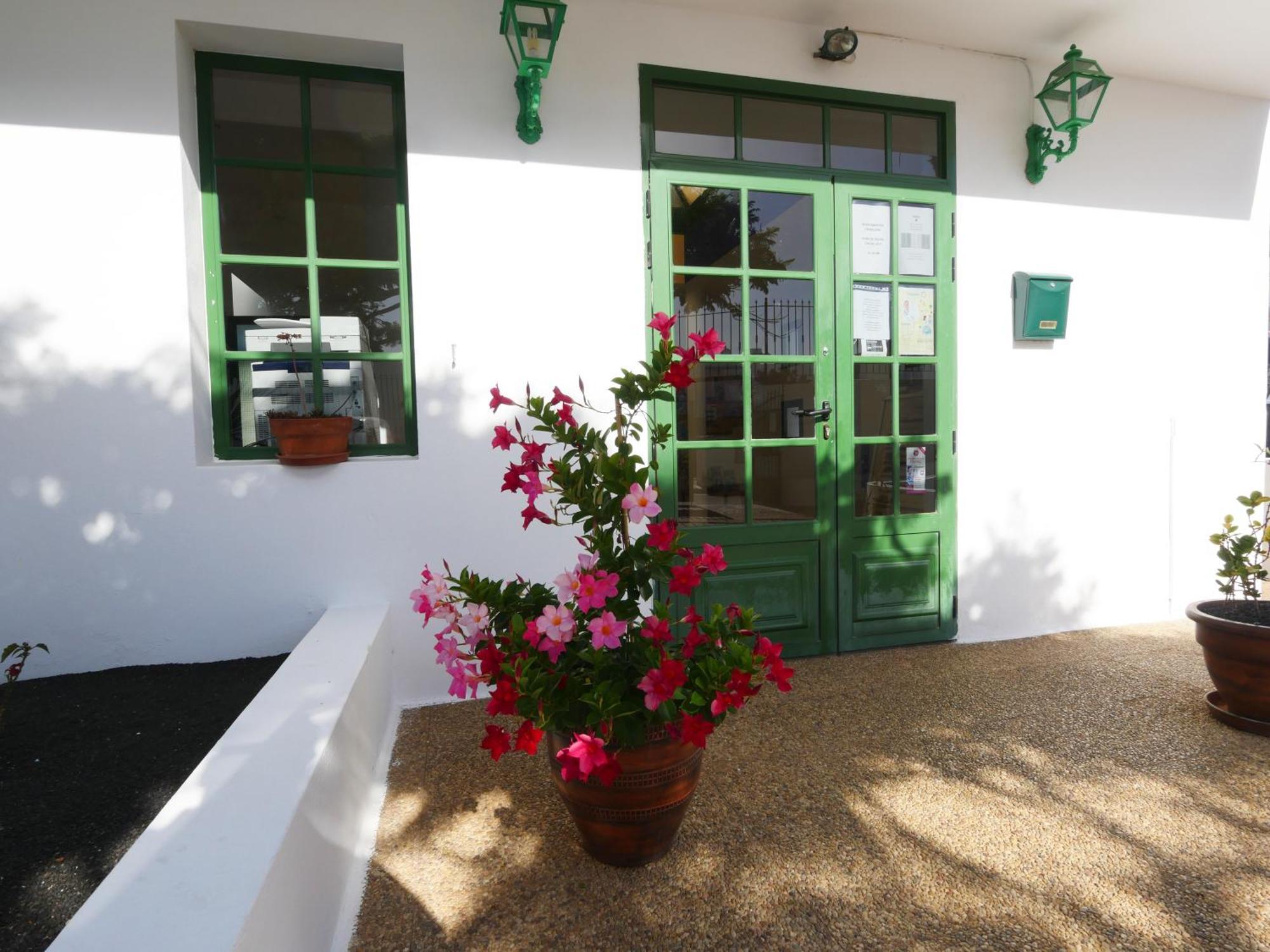 Apartamentos Tropicana Puerto del Carmen  Extérieur photo