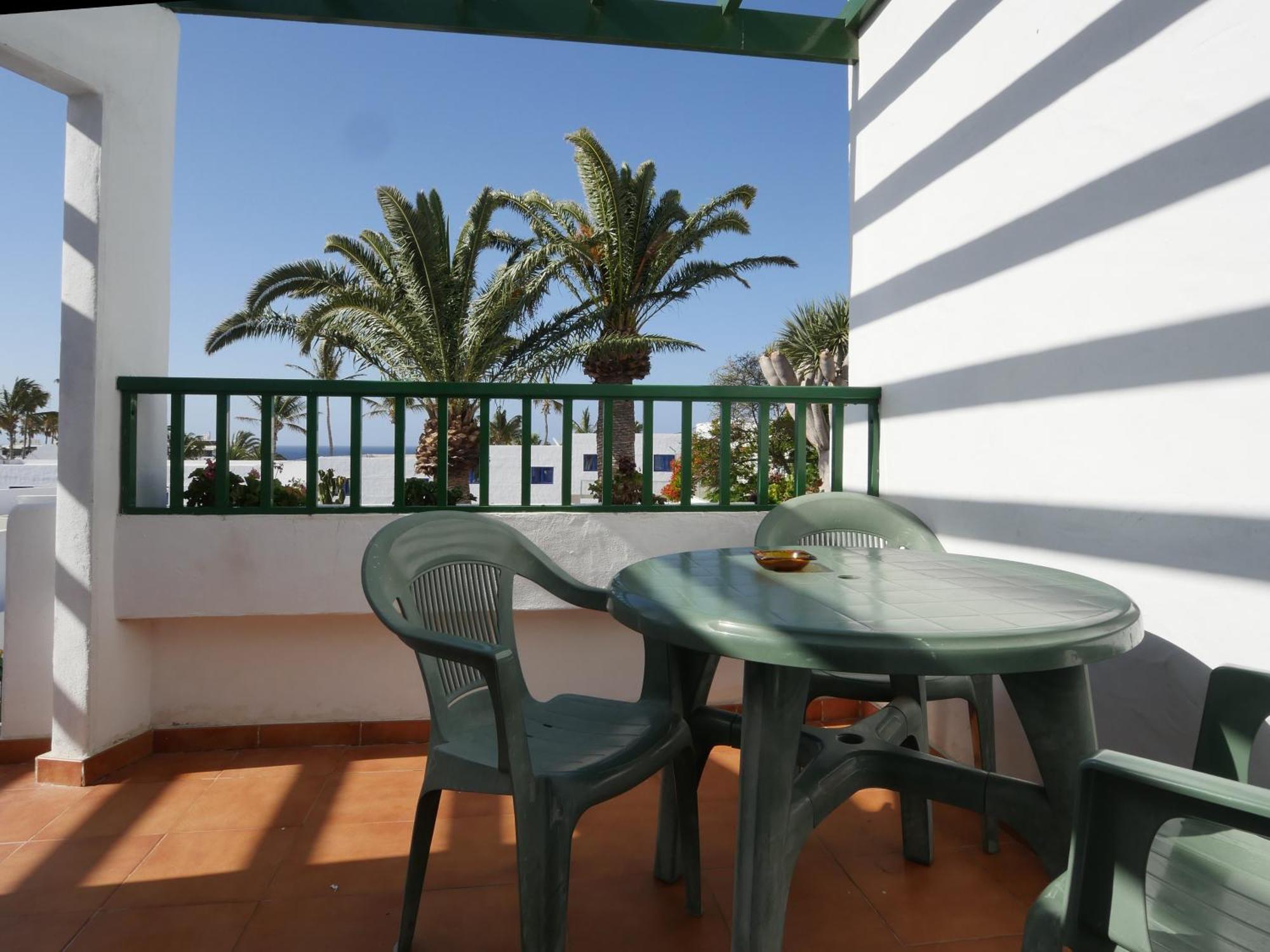 Apartamentos Tropicana Puerto del Carmen  Extérieur photo