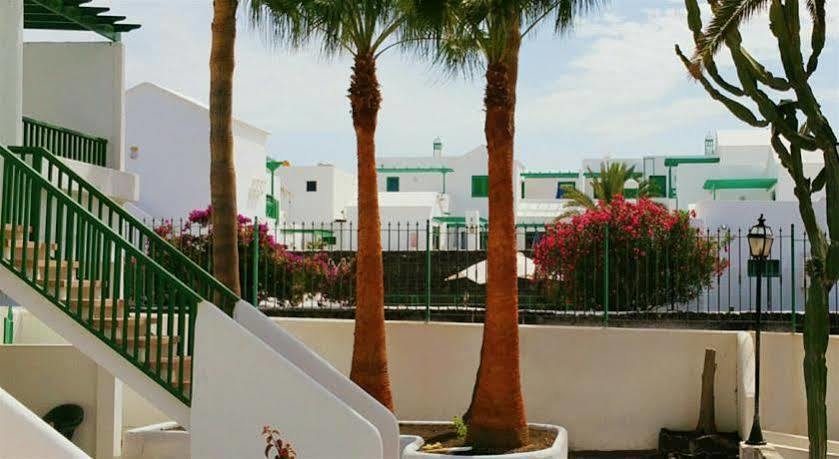 Apartamentos Tropicana Puerto del Carmen  Extérieur photo